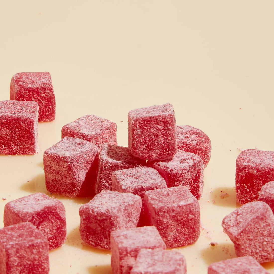 Wally & Whiz - Blackcurrant Wine Gums with Strawberry Dust